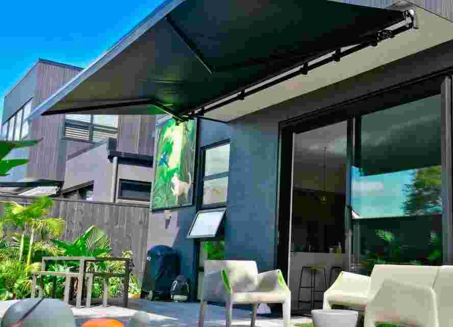 'España' Folding Arm Retractable Awning