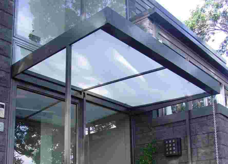 'Monte Carlo' Contemporary Box Awning