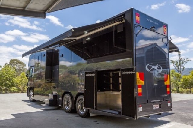 Retractable Awnings - CroppedFocusedImage48032050-50-Wade-Diamond-GC2017-2796-0193 copy.jpg