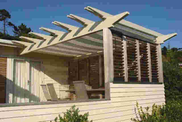 Retractable Awnings - trust_roller_screen copy.jpg