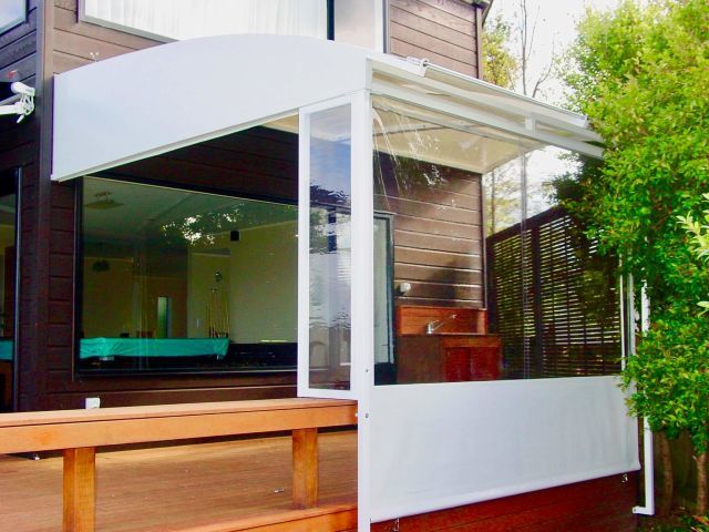 Fixed Frame Awnings - Patio room with Standard Patio screen in West Harbour copy.jpg