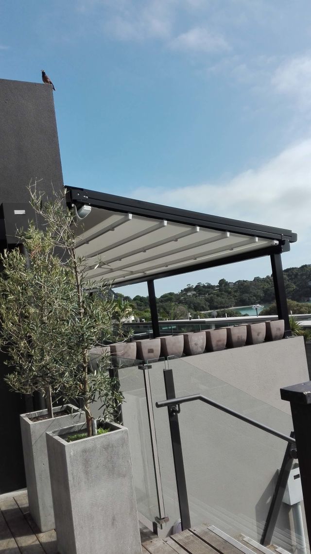 Retractable Roof - IMG_20160222_101214 copy.jpg